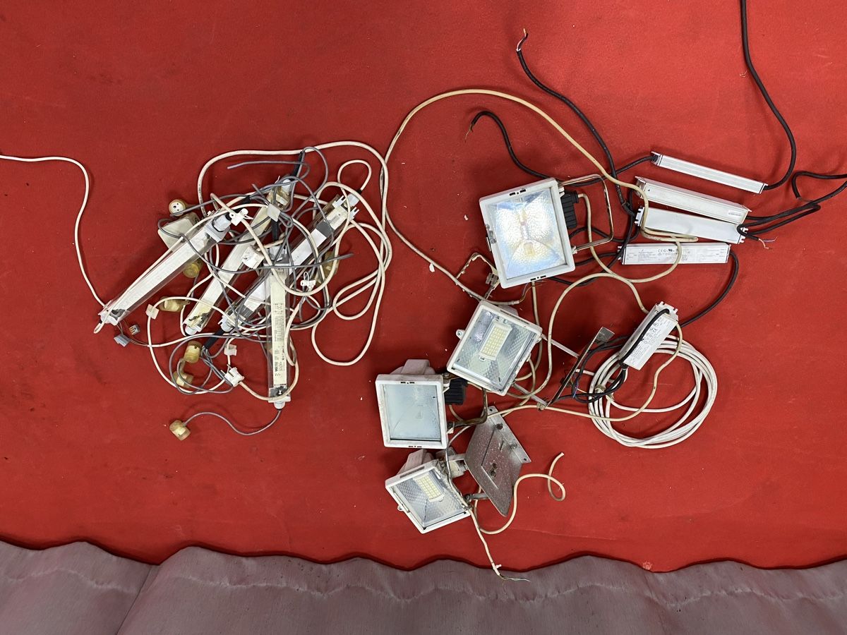 Lampade: Beleuchtung verschiedene Teile  – Usato da Hägglingen venduto da Karin0802 1