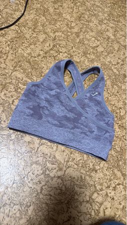 Sport-BH Gymshark Camo lila Grösse S guter Zustand