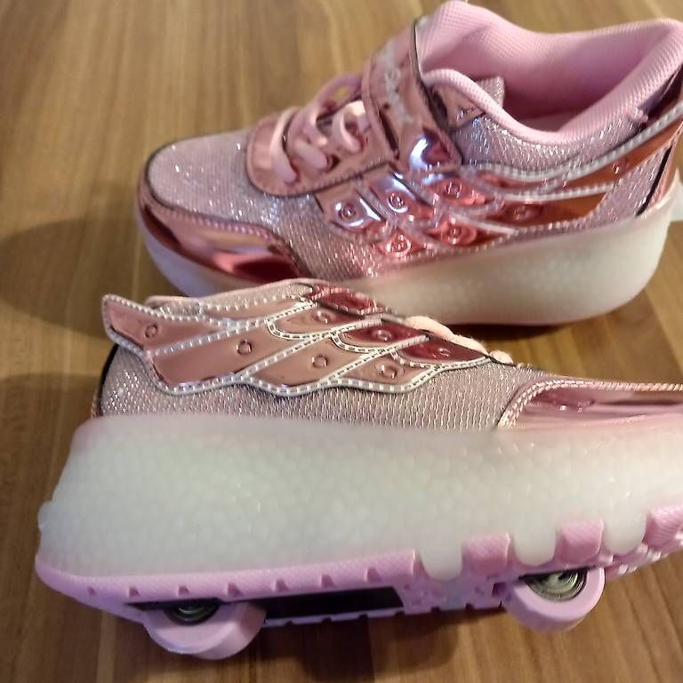 Pattini in linea & Pattini a rotelle: Schuhe mit Rollen Neu – Nuovo e nell'imballaggio originale da Wattwil venduto da Rainbow412 2