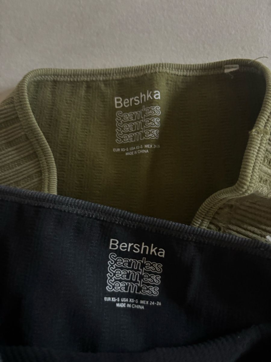 Bershka Ensembles coordonnés: lot de hauts Bershka – Neuf (Voir description) à Vouvry par sha_rk5q 1