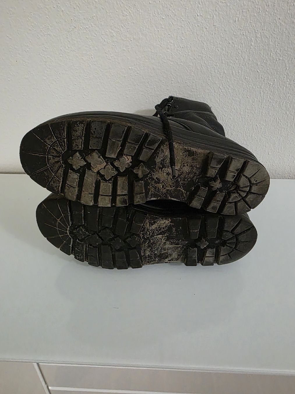 Scarpe da uomo: Schweizer Armeestiefel 90, Grösse 45 – Usato da Zuchwil venduto da stef.g 4