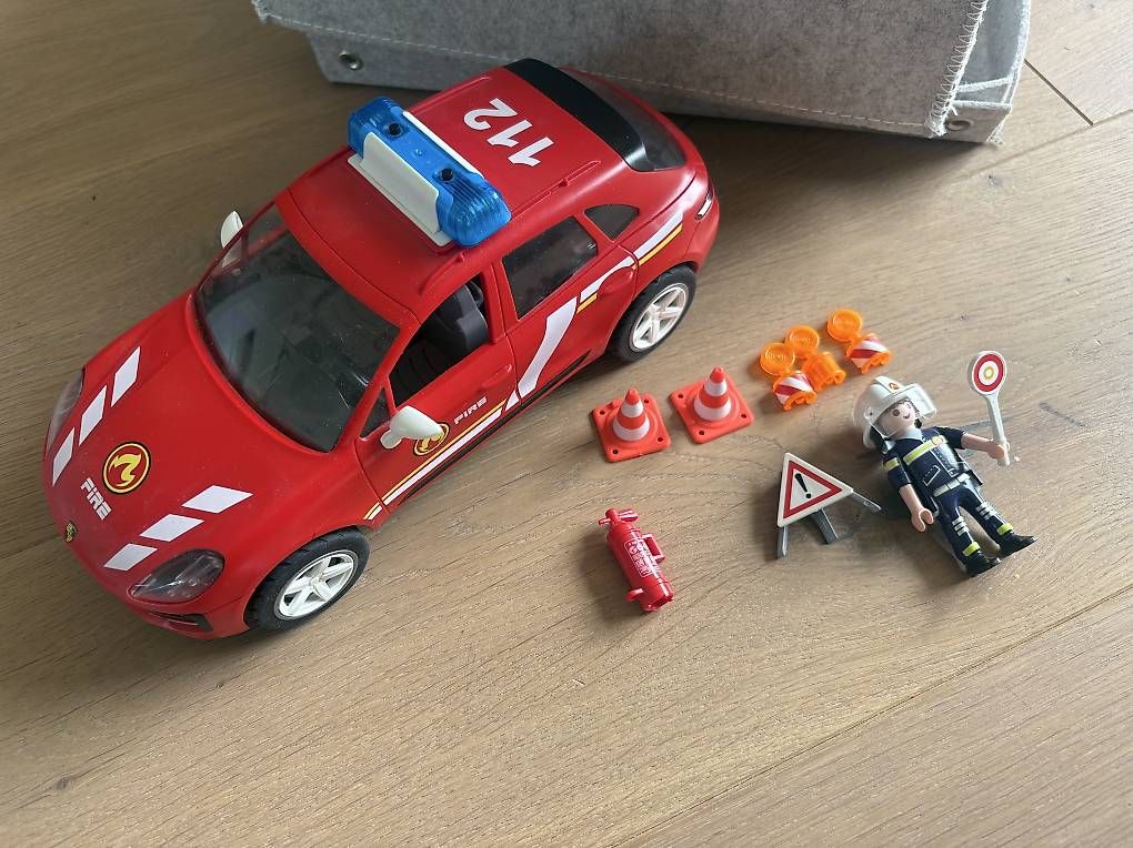 Giocattoli: Playmobil Feuerwehr Porsche – Usato da Winterthur venduto da misaki77