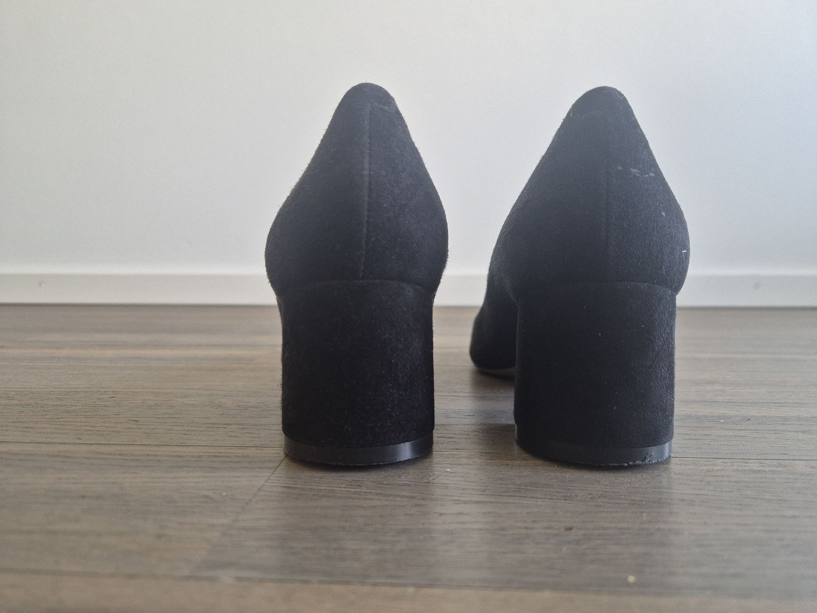 Scarpe da donna: Hugo Boss pumps – Usato da Zug venduto da silid 3