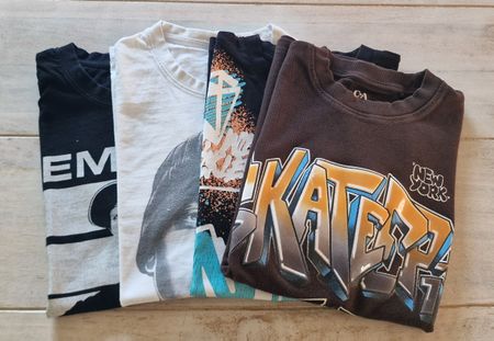T-Shirt Set 4 Stück diverse Marken Grösse S und 170 cm