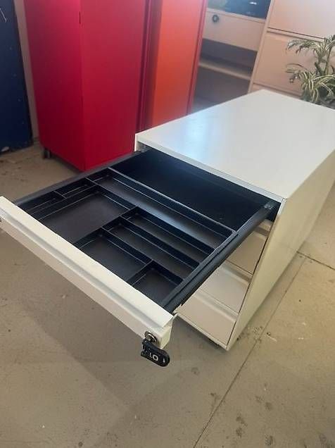 Lista Eléments de bureau: Lista Office Rollkorpus 9666 – D'occasion à Zollikofen par OberliAG 1