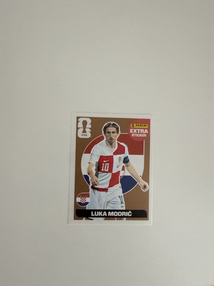 Panini Cartes à collectionner: LUKA MODRIC EXTRA STICKER – Neuf avec emballage d'origine à Maienfeld par and_g6ts