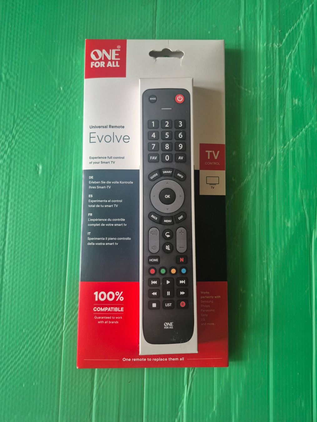 Fernbedienungen: Télécommande tv universelle – Neu und originalverpackt aus Le Locle von archerblanc