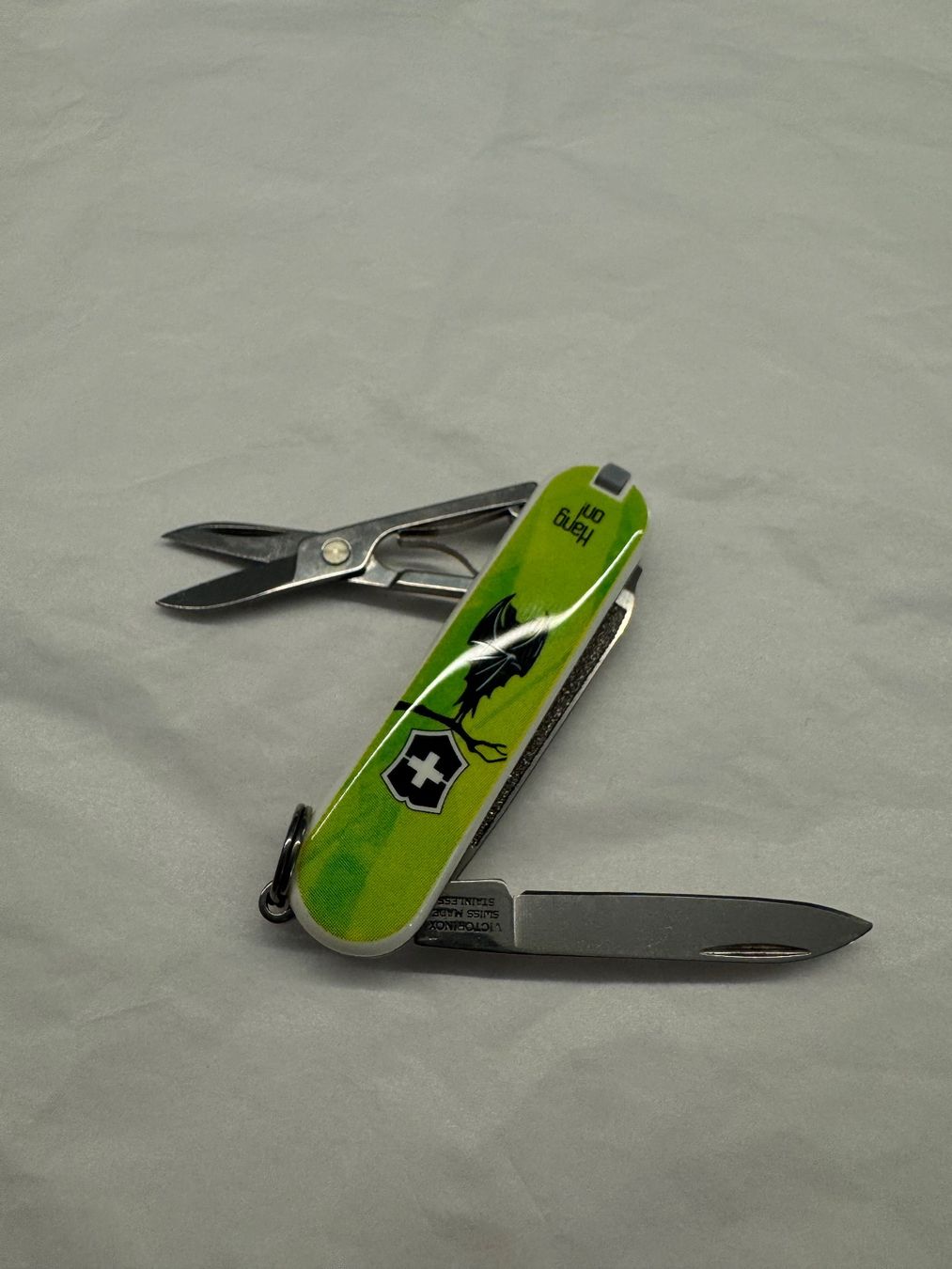 Victorinox Coltelli tascabile: Victorinox Classic Heads Up 2012 – Nuovo (secondo la descrizione) da Kestenholz venduto da Sackmesser67