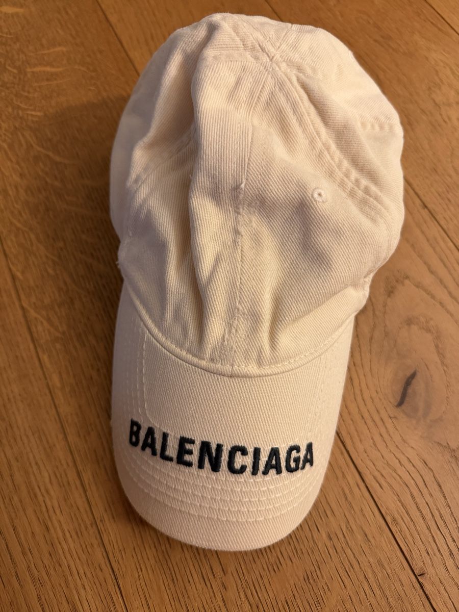 Balenciaga Altro in  Abbigliamento & Accessori: BALENCIAGA Kappe – Usato da Baden venduto da mdct_