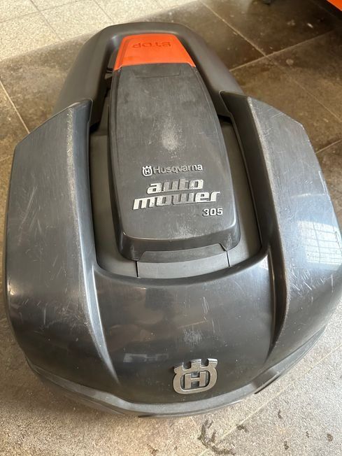 Husqvarna Tagliaerba: Husqvarna 305 – Usato da Schübelbach venduto da pe_1992 1