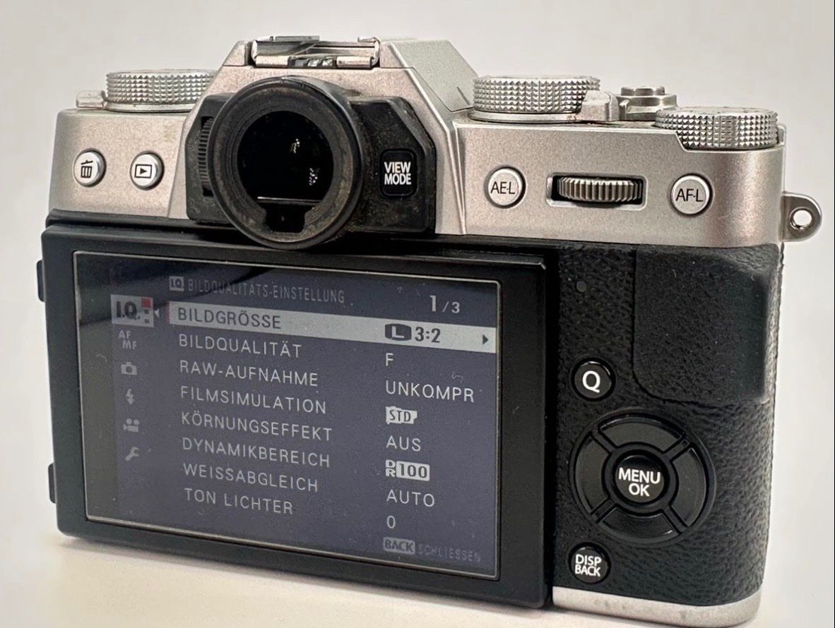 Fujifilm Fotocamera: Fujifilm xt20 Umfangreiches Paket – Usato da Arbon venduto da Sed_9bj9 4
