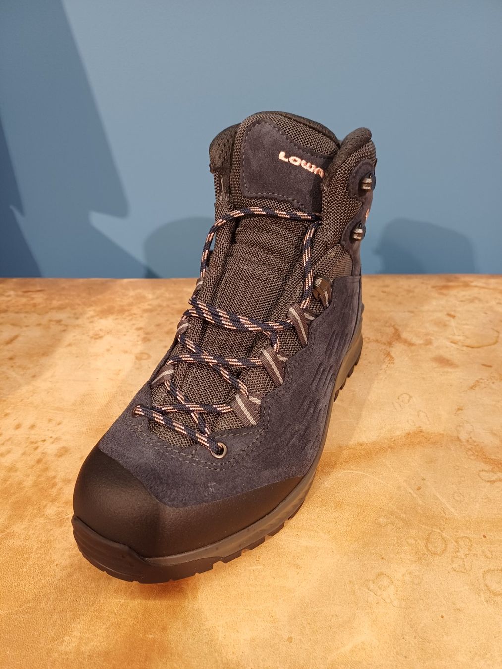 Lowa Scarpe da donna: LOWA Explorer Damenwanderschuh 37.0 – Nuovo (secondo la descrizione) da Aesch BL venduto da Reiniger1 1
