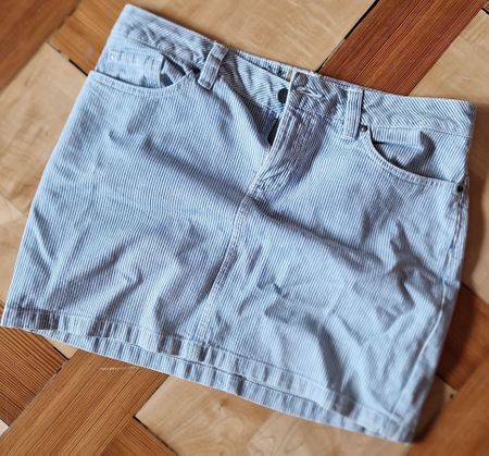 Mini-jupe en jeans, taille 38