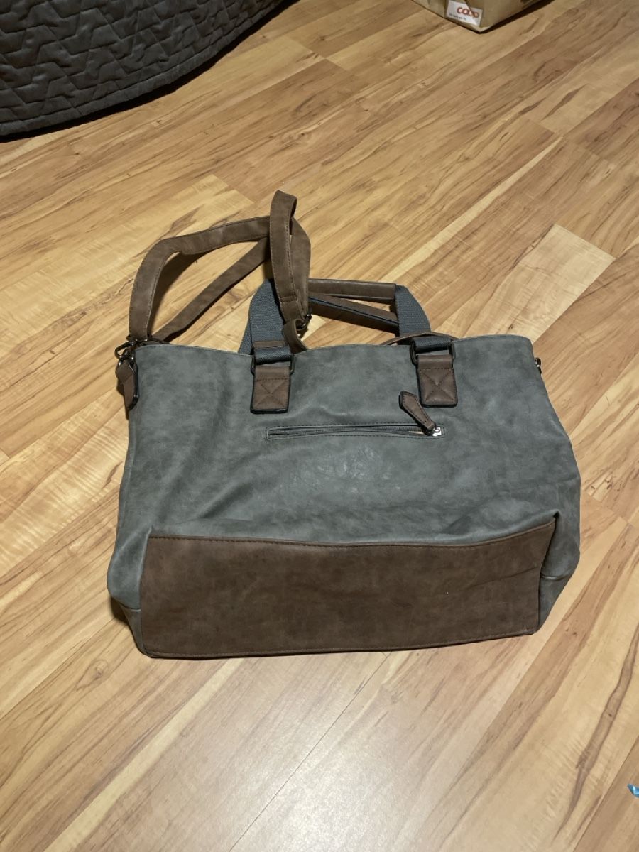 Borse da donna: Graue Damen Handtasche mit Stern - Herbst Schnäppchen! – Nuovo (secondo la descrizione) da Worben venduto da celine_1 1