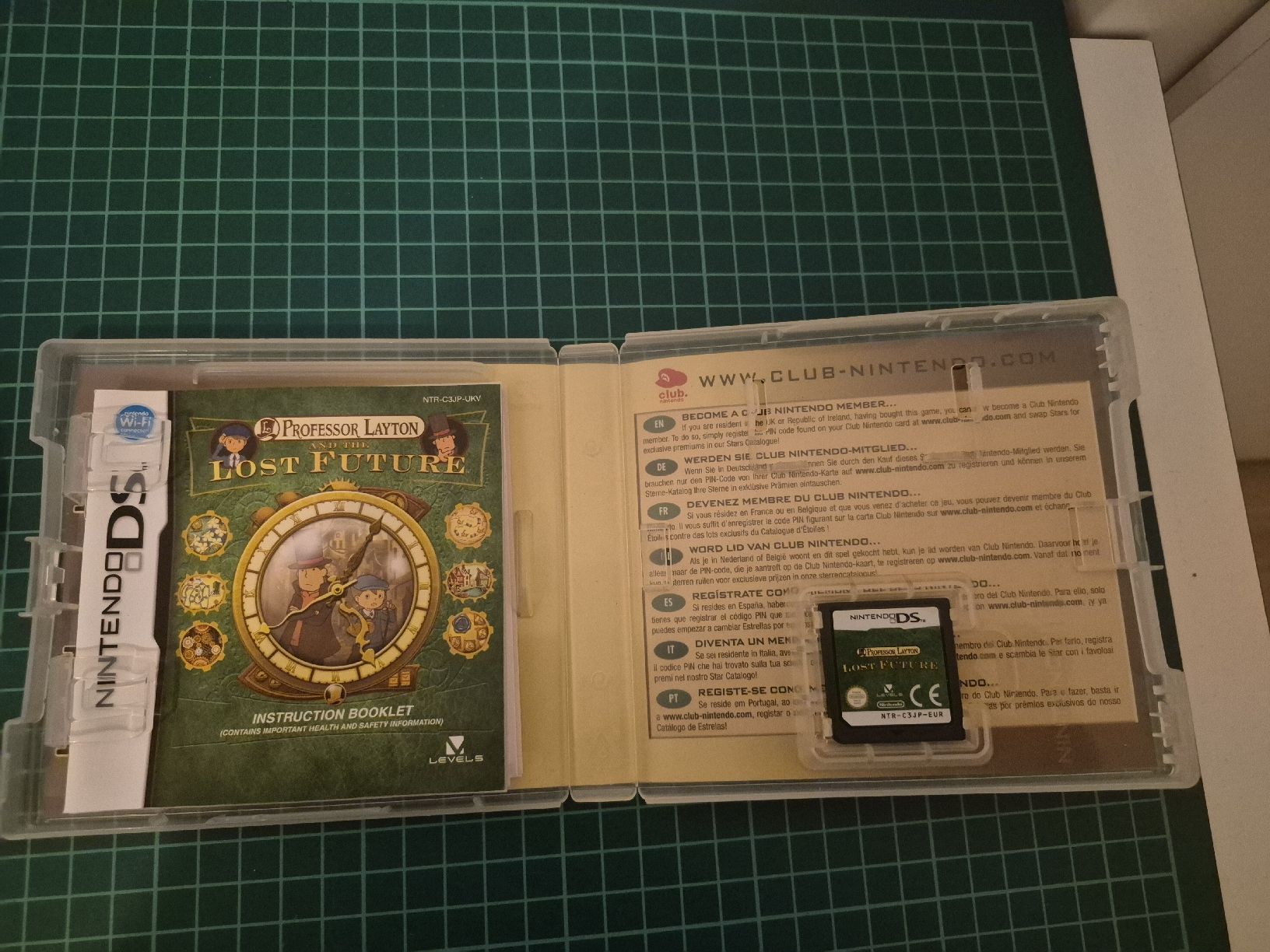 Nintendo Giochi: Professor Layton Series - Nintendo DS - Complete Set – Usato da Meyrin venduto da Retro-GZ 2