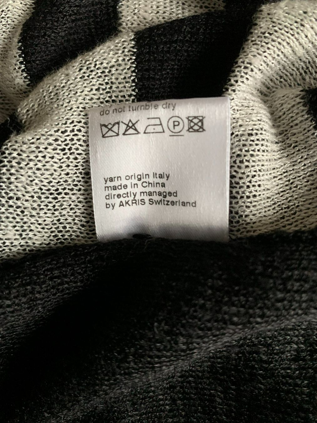 Akris Top: AKRIS: Super chices langes schwarzes Leinen-Top, 38 – Nuovo (secondo la descrizione) da Luzern venduto da paulablue 2