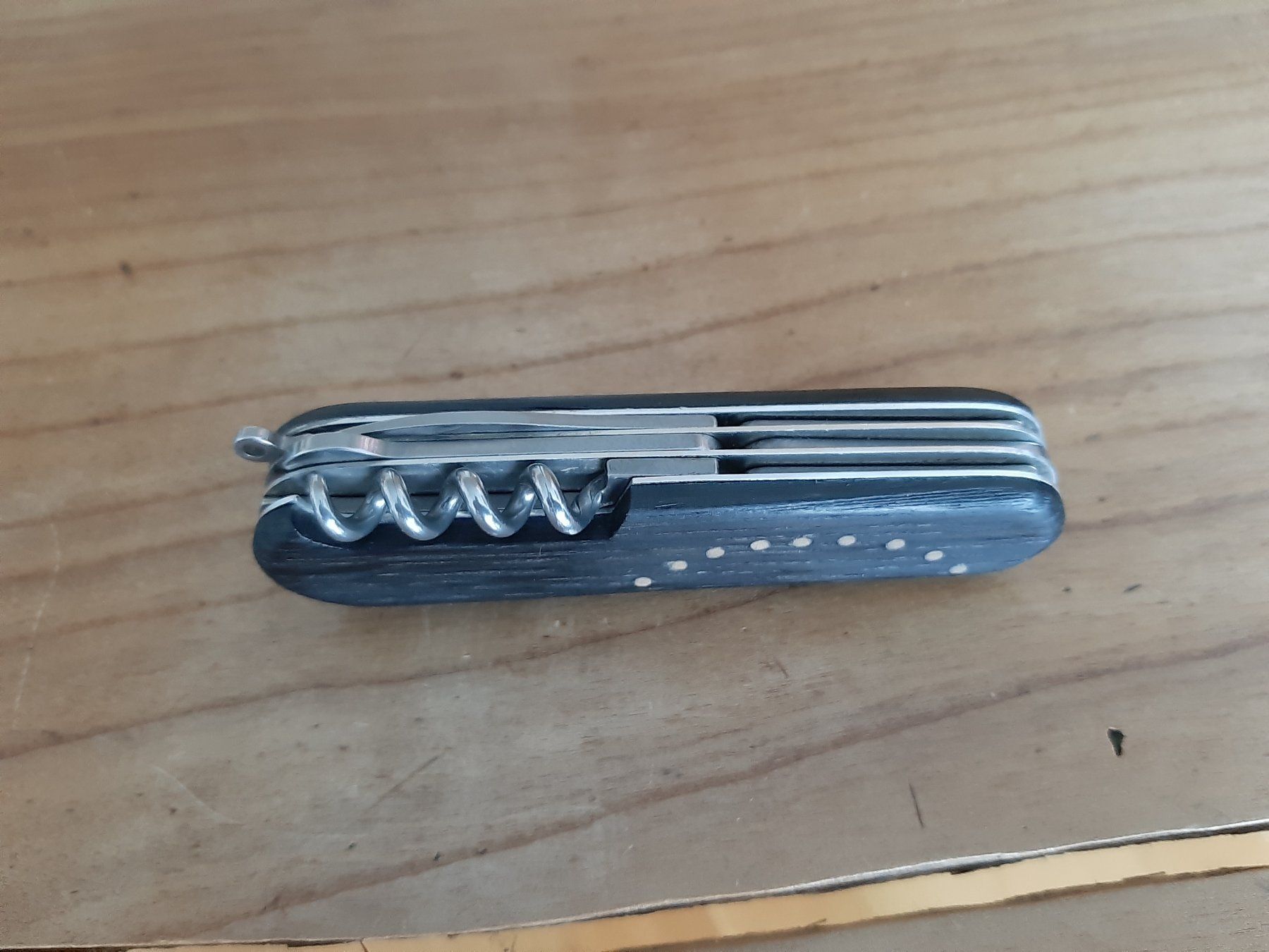 Victorinox Couteaux de poche: Taschenmesser - Victorinox – D'occasion à Laupen BE par R11rs 5