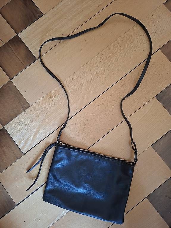 Taschen für Damen: schwarze Tasche – Gebraucht aus Luzern von CarlaMaria 1