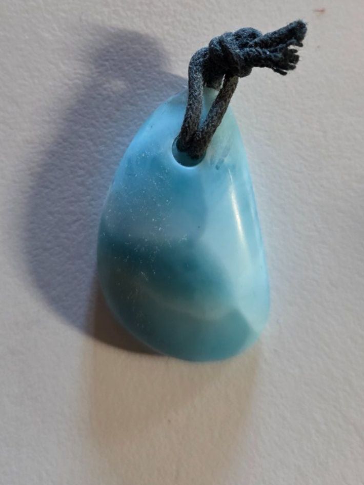 Minerali & Pietre curative: Larimar Stein Anhänger 3,5 cm x 2 cm – Usato da Walterswil BE venduto da Lonitti 2