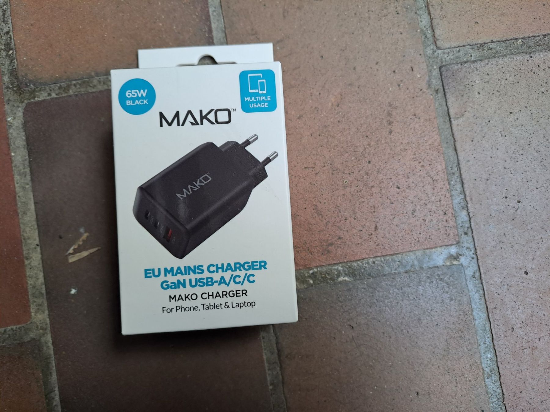 Caricabatterie: MAKO USB-Charger 100-240V – Nuovo e nell'imballaggio originale da Olten venduto da pechsisa1