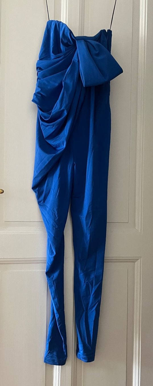 Saint Laurent Tute: Saint Laurent, combinaison bleue bustier, S – Usato da Genève venduto da dachaw 3
