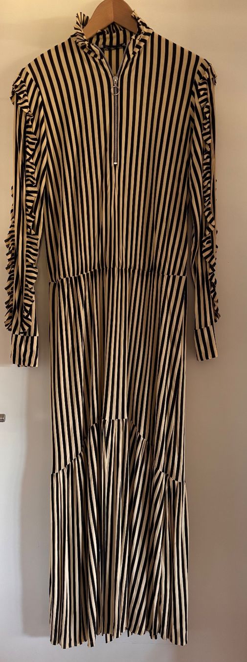 Zara Vestiti: Maxikleid gestreift beige/schwarz M – Nuovo (secondo la descrizione) da Bennau venduto da Fury3