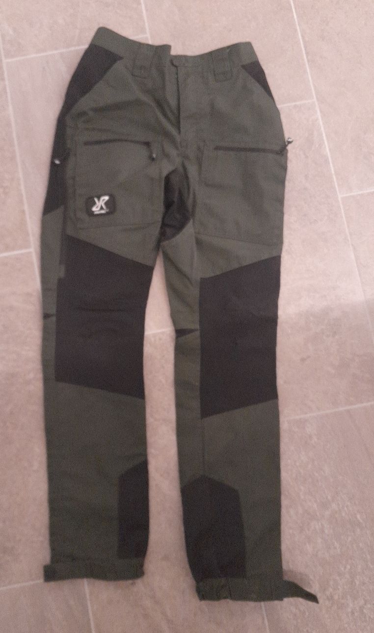 RevolutionRace Pantaloni: Pantalon outdoor RVRC – Nuovo (secondo la descrizione) da Poliez-Pittet venduto da wilmout3