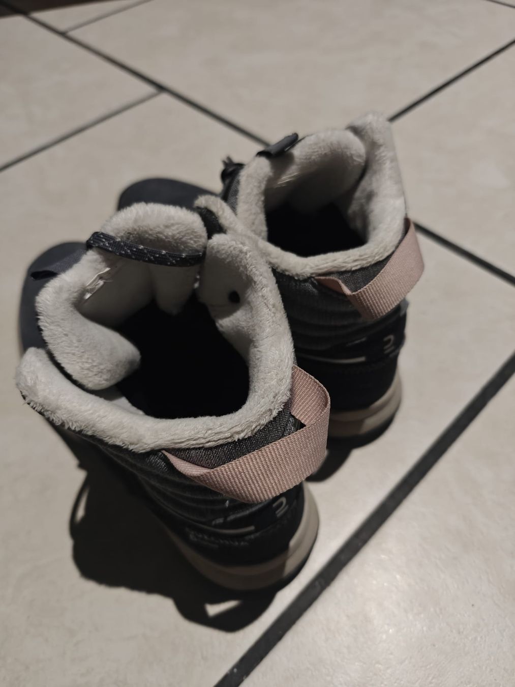 Decathlon Scarpe da uomo: Quechua Winterschuhe – Nuovo (secondo la descrizione) da Giffers venduto da Abzsul 1