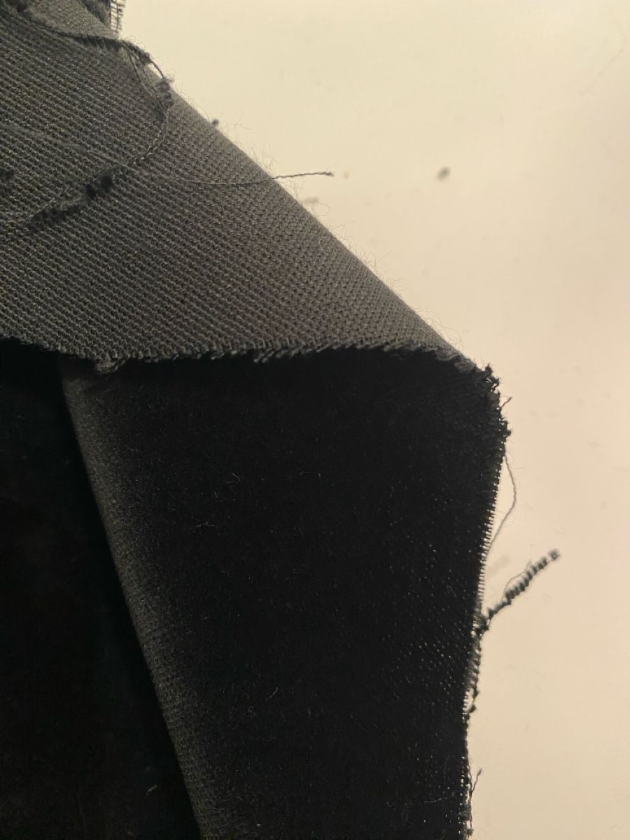 Stoffe: Jetzt noch !!! 2 Stoffe: Schwarzer Samt / Taft Stoff 👗 – Neu (gemäss Beschreibung) aus Flawil von sonnengeist 2