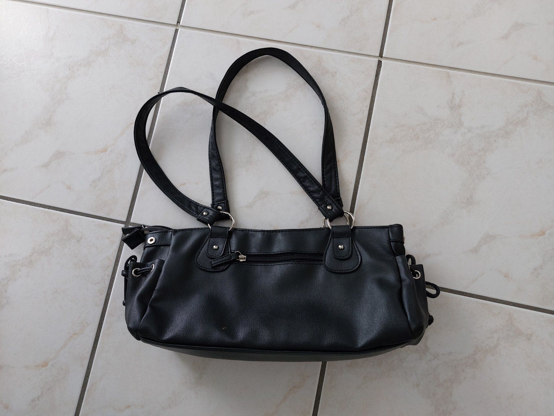 Borse da donna: Handtasche Infinity – Usato da Schmitten venduto da JasiStern 1