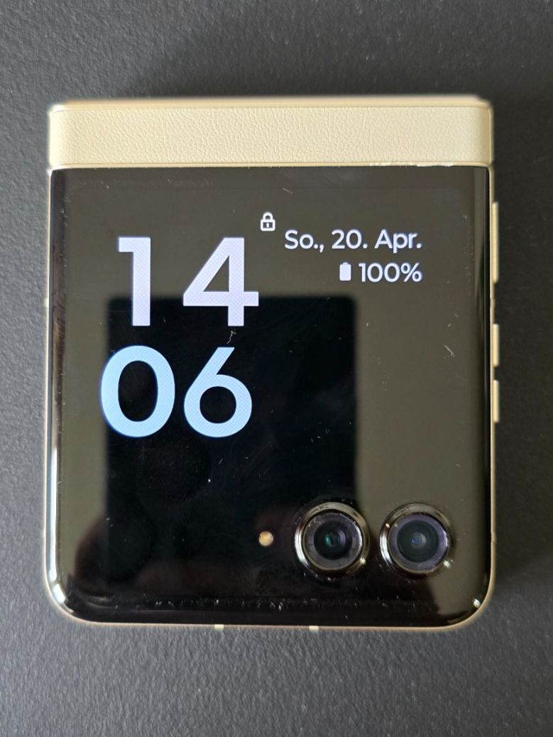 Motorola Handys / Smartphones: Motorola Razr 50 256GB – Gebraucht aus Interlaken von Man_sand_01
