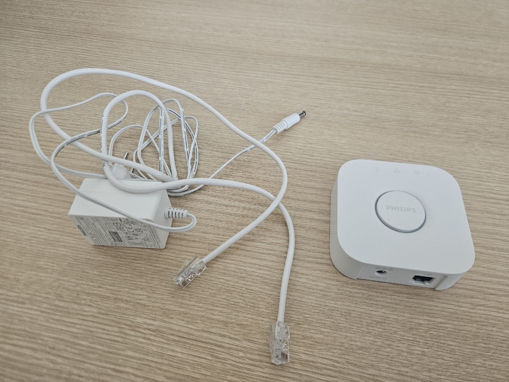Philips Steuerung: Philips Hue Bridge – Neu (gemäss Beschreibung) aus Stans von Aperol123 1