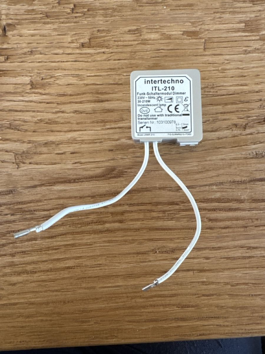 Interruttori: Intertechno ITL-210 Funk Dimmer Modul, Top Zustand! – Usato da Lotzwil venduto da Tiger2003