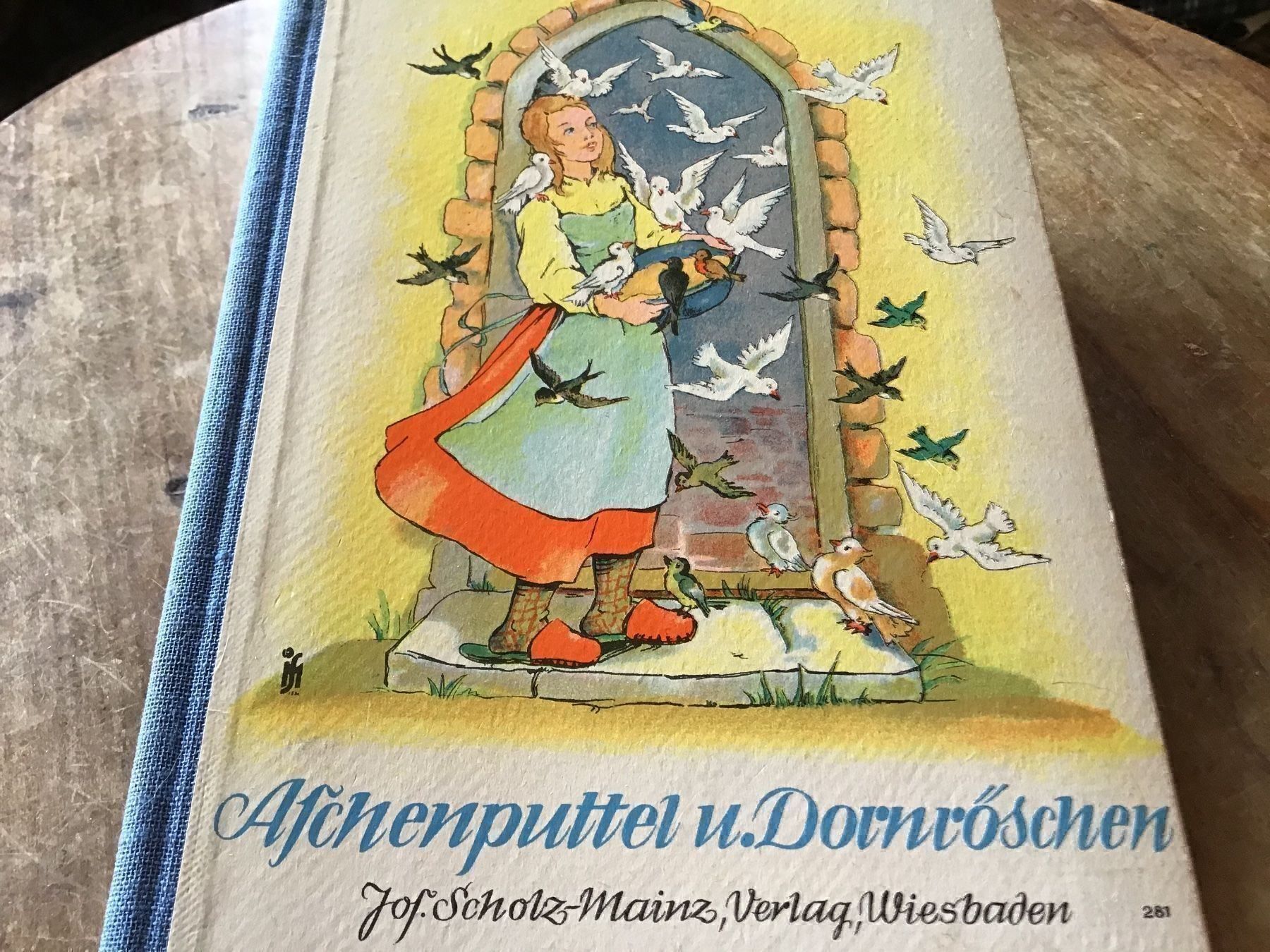 Giocattoli: Altes Kinderbuch Aschenputtel – Usato da St. Gallen venduto da Goldlilly