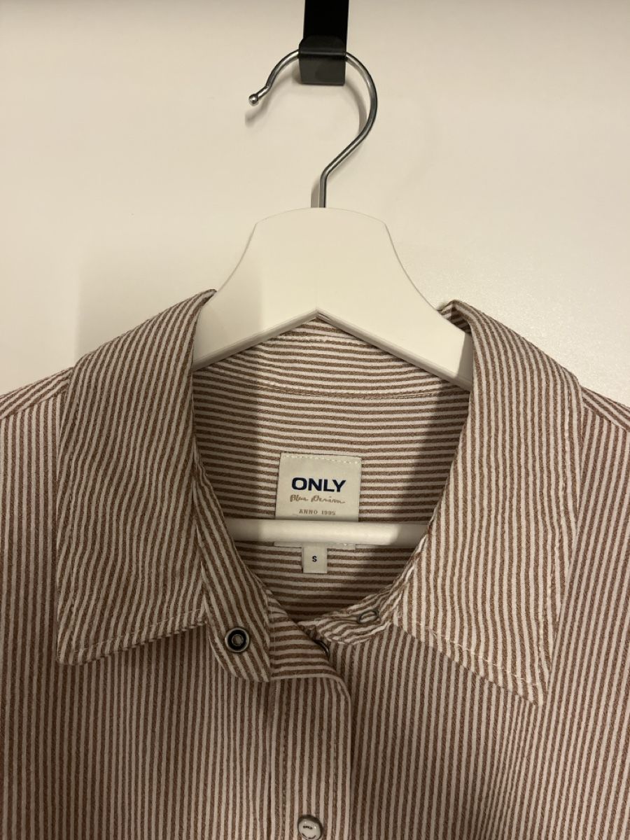 Only Blusen: ONLY Bluse gestreift Grösse S – Neu (gemäss Beschreibung) aus Chur von flu_68vj 1
