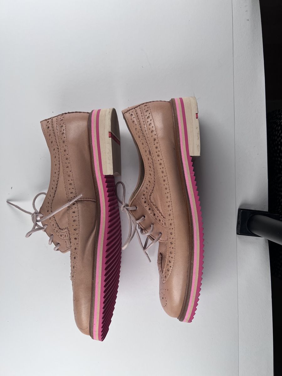 Scarpe da donna: Schuhpaket 6 Damenschuhe 38/39 – Usato da Basel venduto da gletscher69 1
