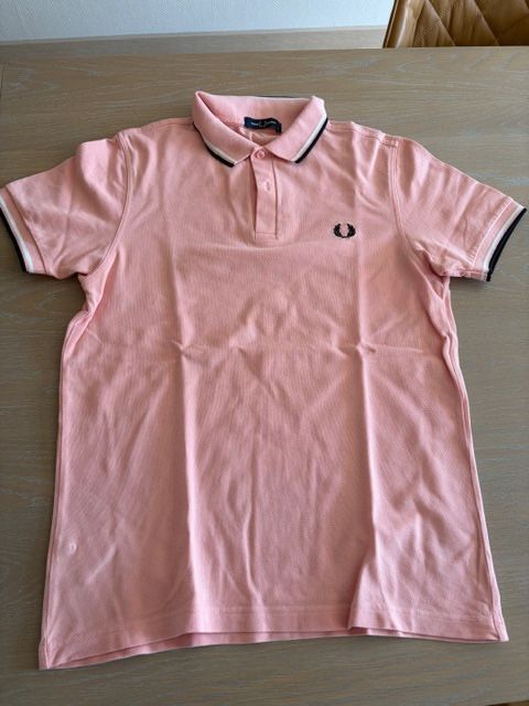 Fred Perry Magliette Polo: Fred Perry Poloshirt – Usato da Appenzell venduto da han_zg2p 1