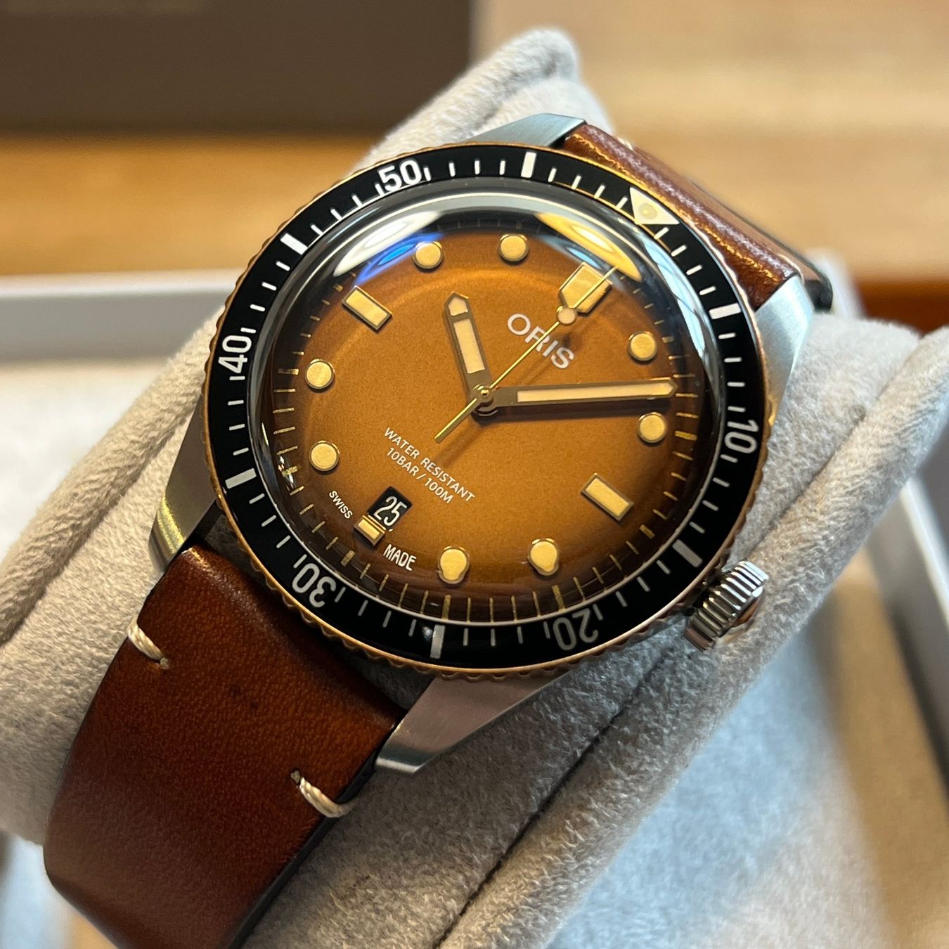 Oris Orologi: Oris Divers Sixty-Five Bronze Automatic Date Full Set 01733 – Usato da Carouge GE venduto da Watchaser 8