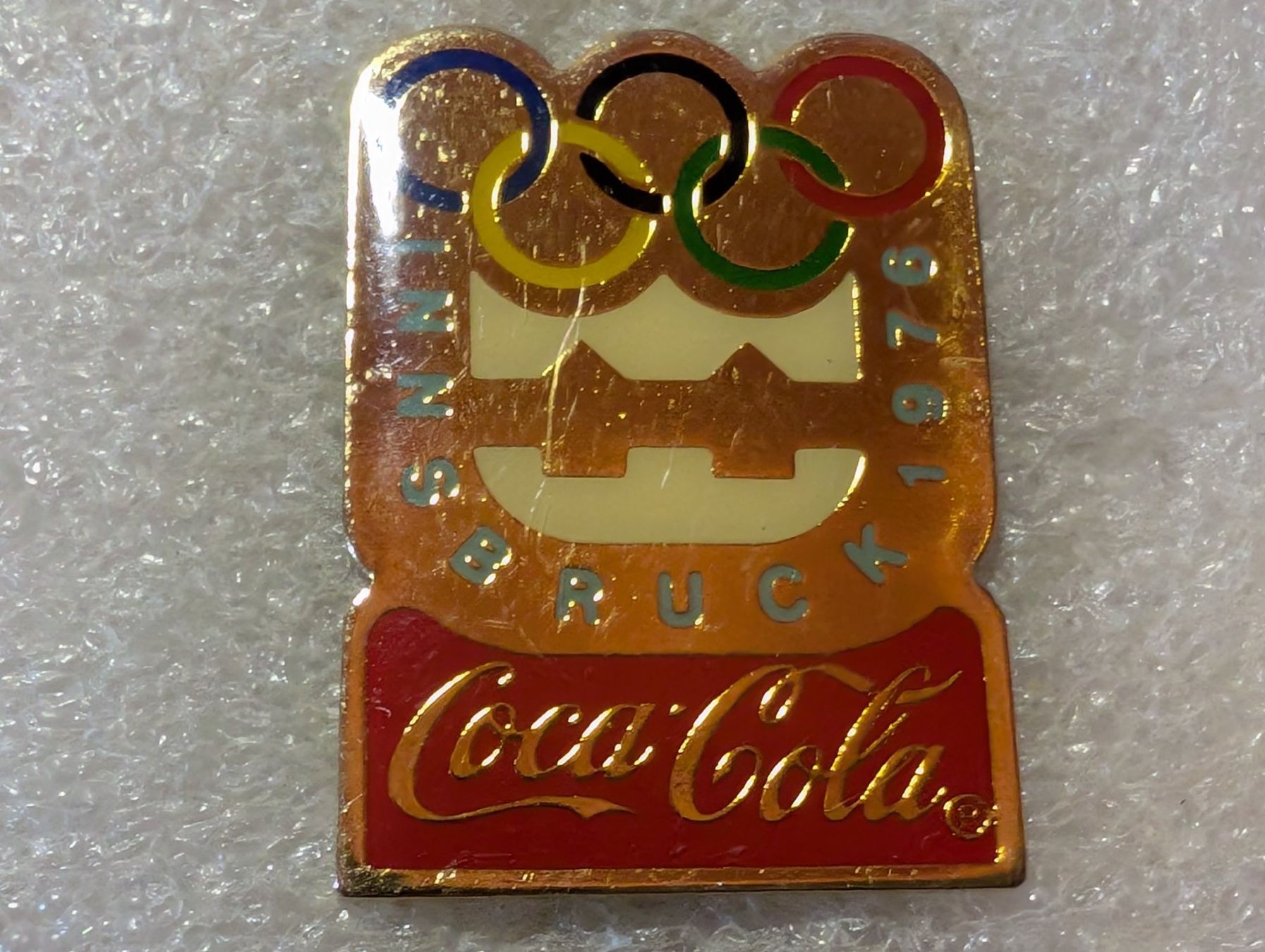 Placchette & Badge: Ansteckpin 202: Coca Cola – Usato da Oppligen venduto da Pin-Fall-Shop