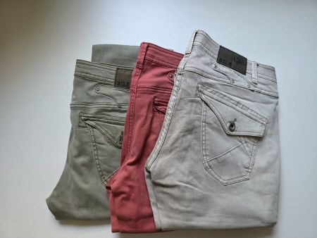 3x Nile "Base 215" Jeans, Gr: M, Farben: beige, olive, rot