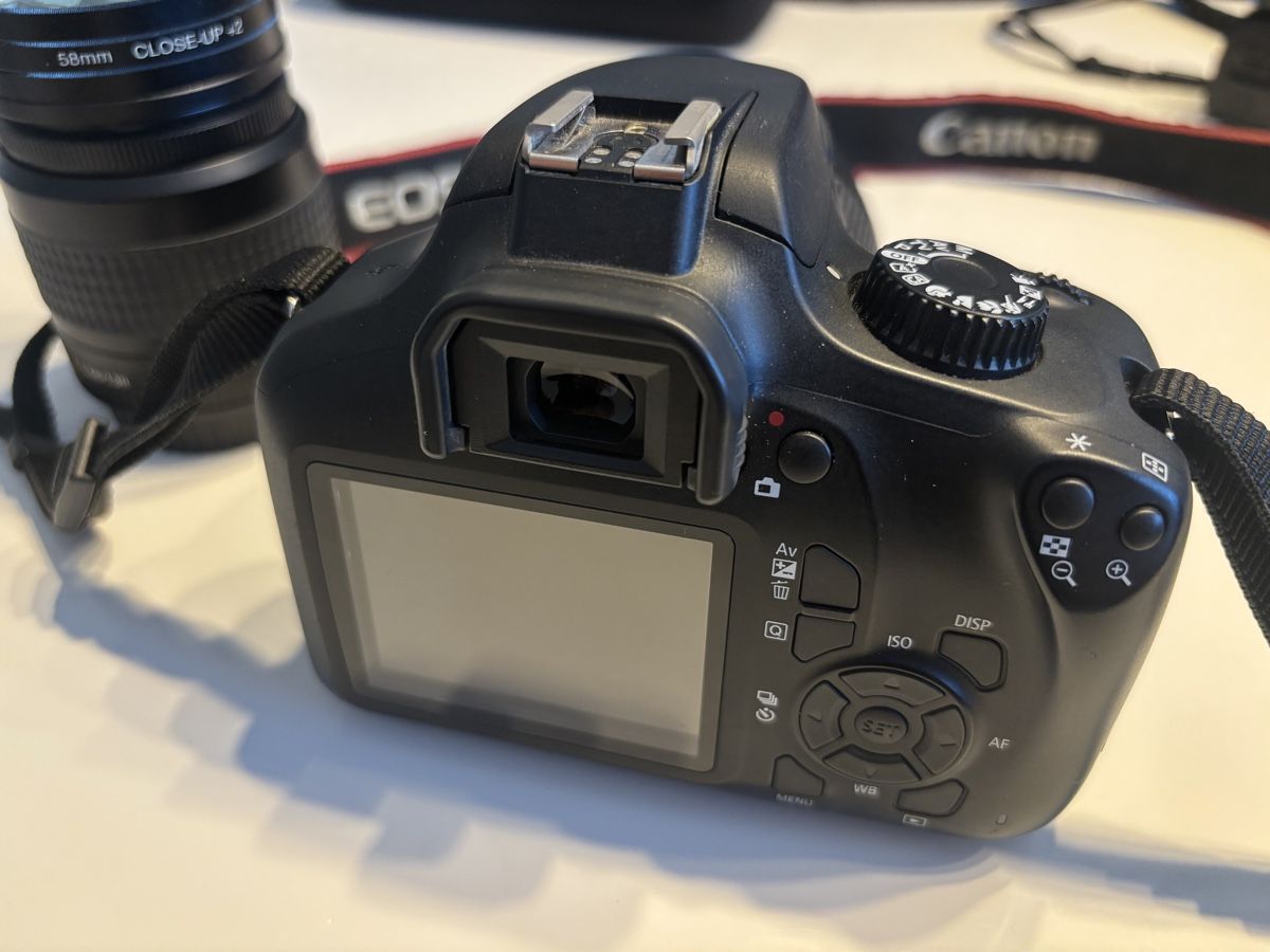 Canon Fotocamera: Canon EOS 4000D – Usato da Solothurn venduto da kojic96 3