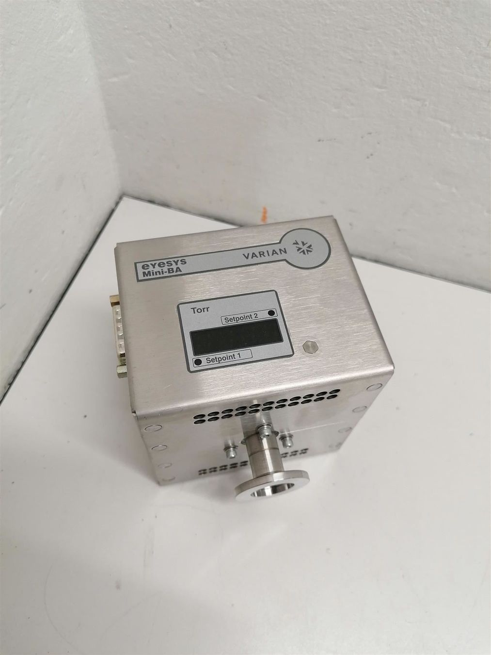 Laborzubehör: Varian / Agilent EYESYS Mini-BA – Gebraucht aus Niederdorf von LeptonAG_Labor
