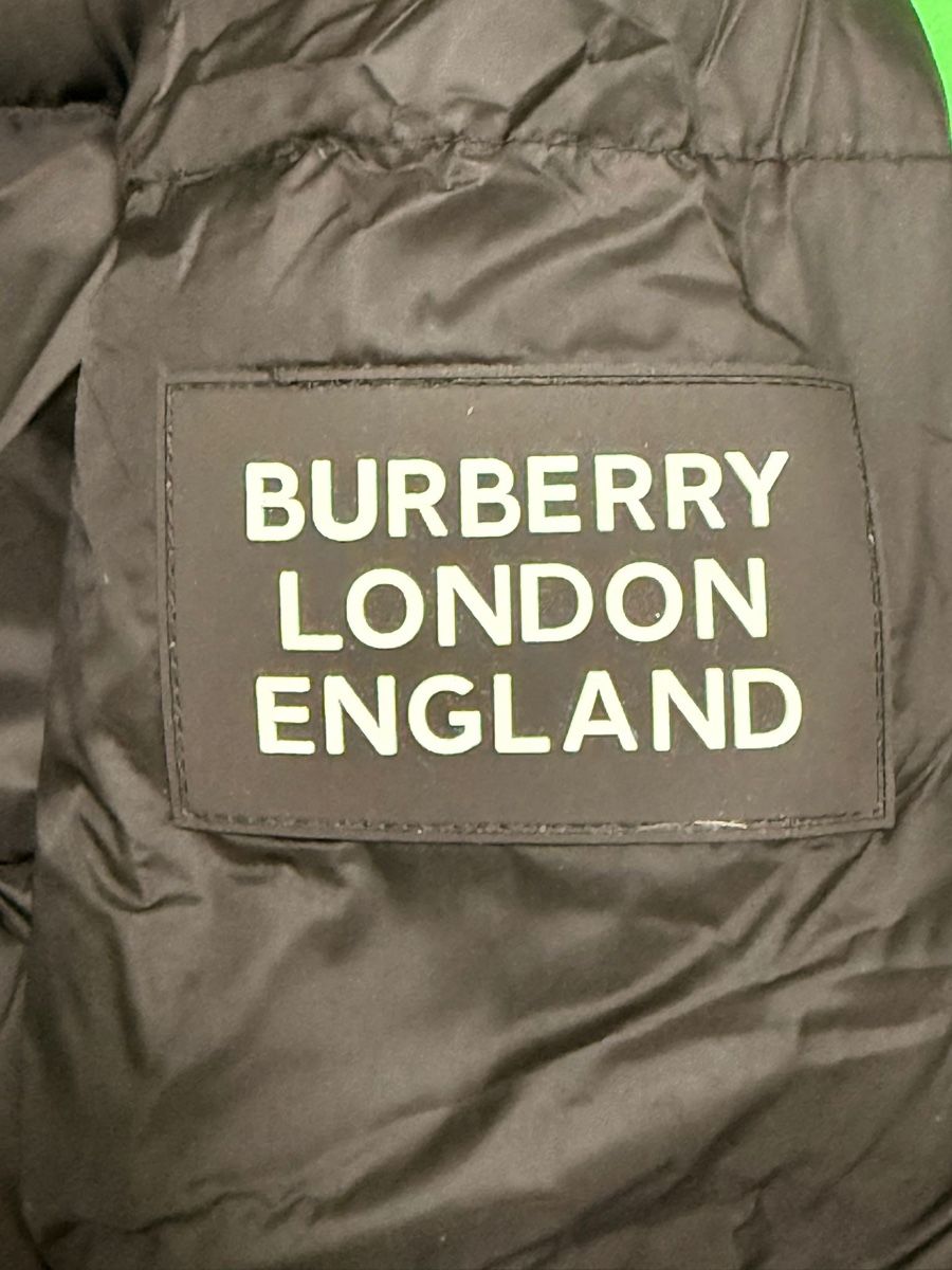 Giacche: Burberry Winter Puffer Jacket, Mens Size Medium, Black – Usato da Merenschwand venduto da selenaaneles 1