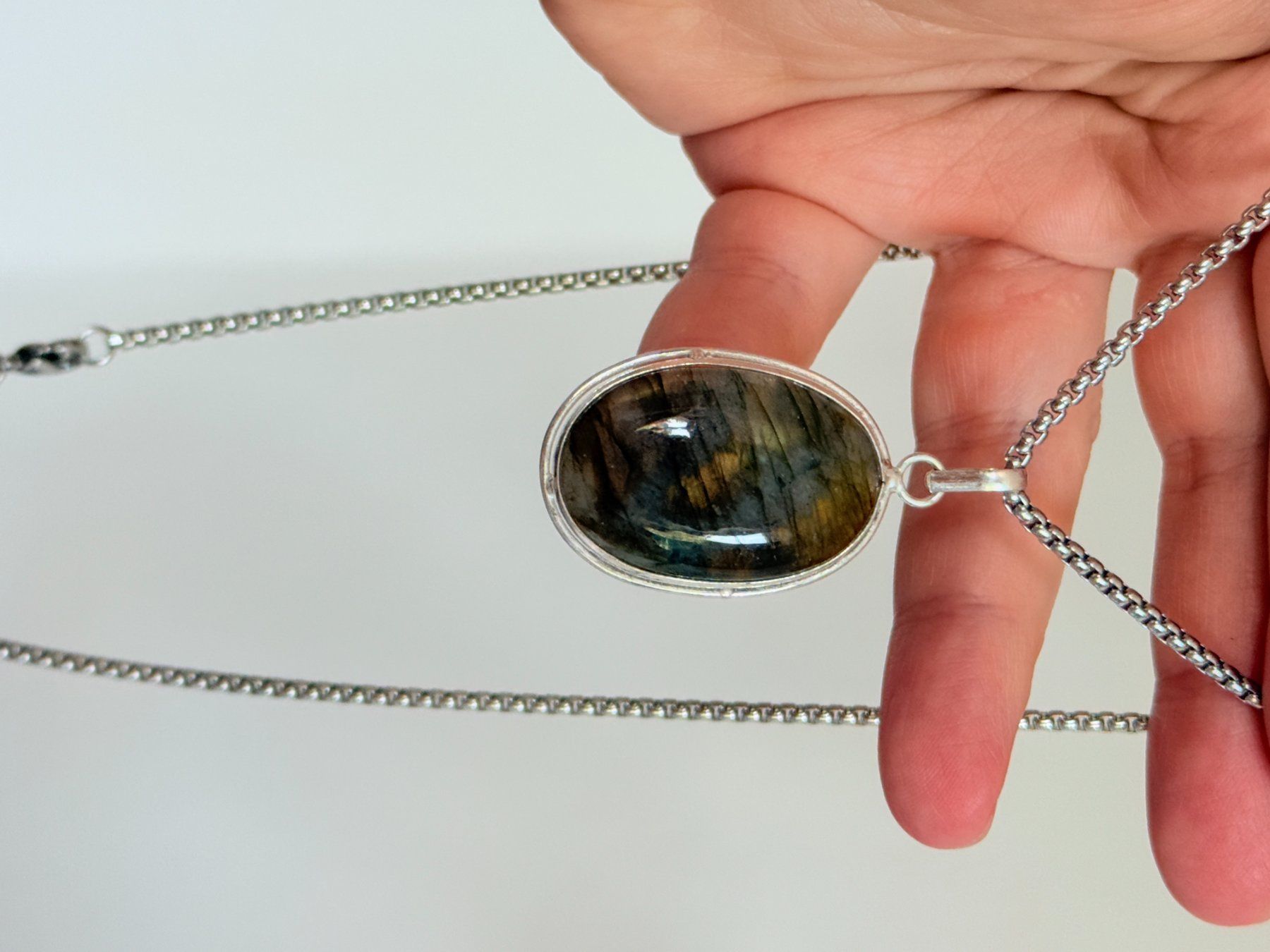 Ketten: Collier avec labradorite - Élégant & Naturel! – Neu und originalverpackt aus Genève von AWWA 4