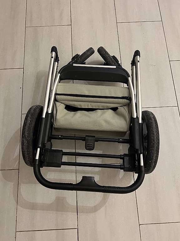 Carrozzine: Kinderwagen Moon Style – Usato da Stadel venduto da Nikki_Gold 2