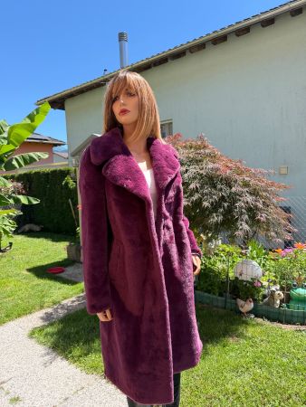 Lila Kunstpelz Mantle - Gr. 38  warmer Wintermantel