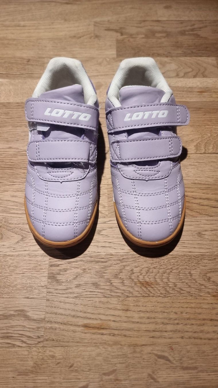 Scarpe per ragazze: Lotto Hallenschuhe, 28 – Usato da Buttikon SZ venduto da Limo180