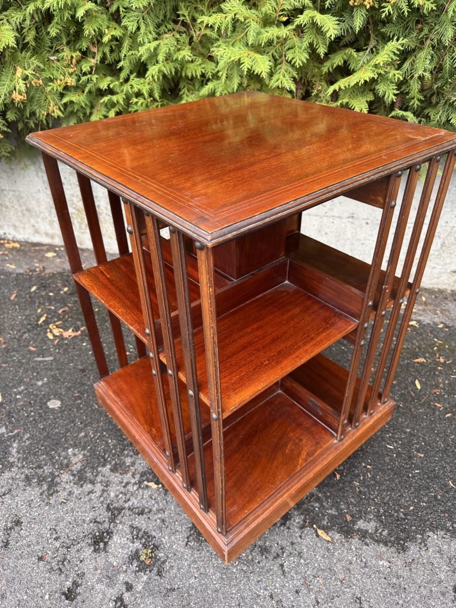 Scaffali: Ancienne bibliothèque tournante – Usato da Vésenaz venduto da Angela.C3 7