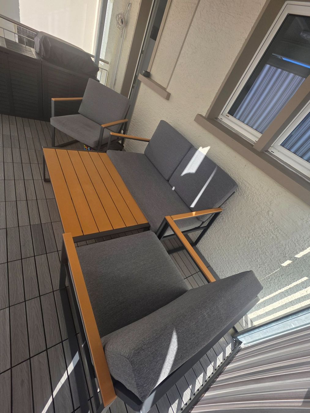 Ensemble table et chaises: Balkon Möbel Lounge – D'occasion à Scherzingen par Benjanil 3