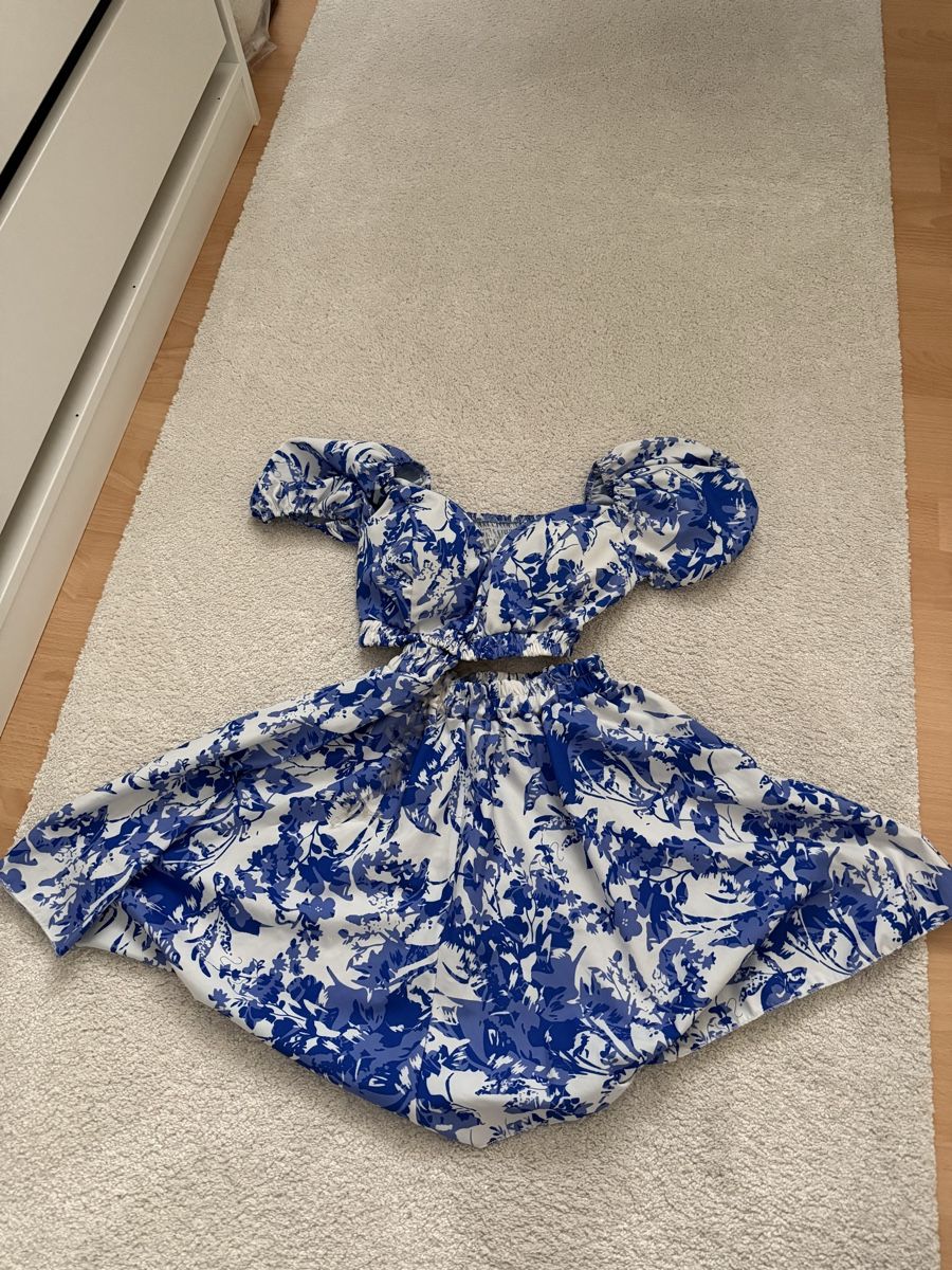 Kleider: Damen Zweiteiler Set blau weiss – Neu (gemäss Beschreibung) aus Alpnach Dorf von beauty87